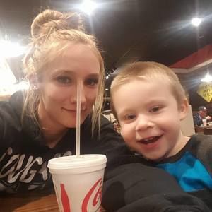 Meet your Posher, Amber